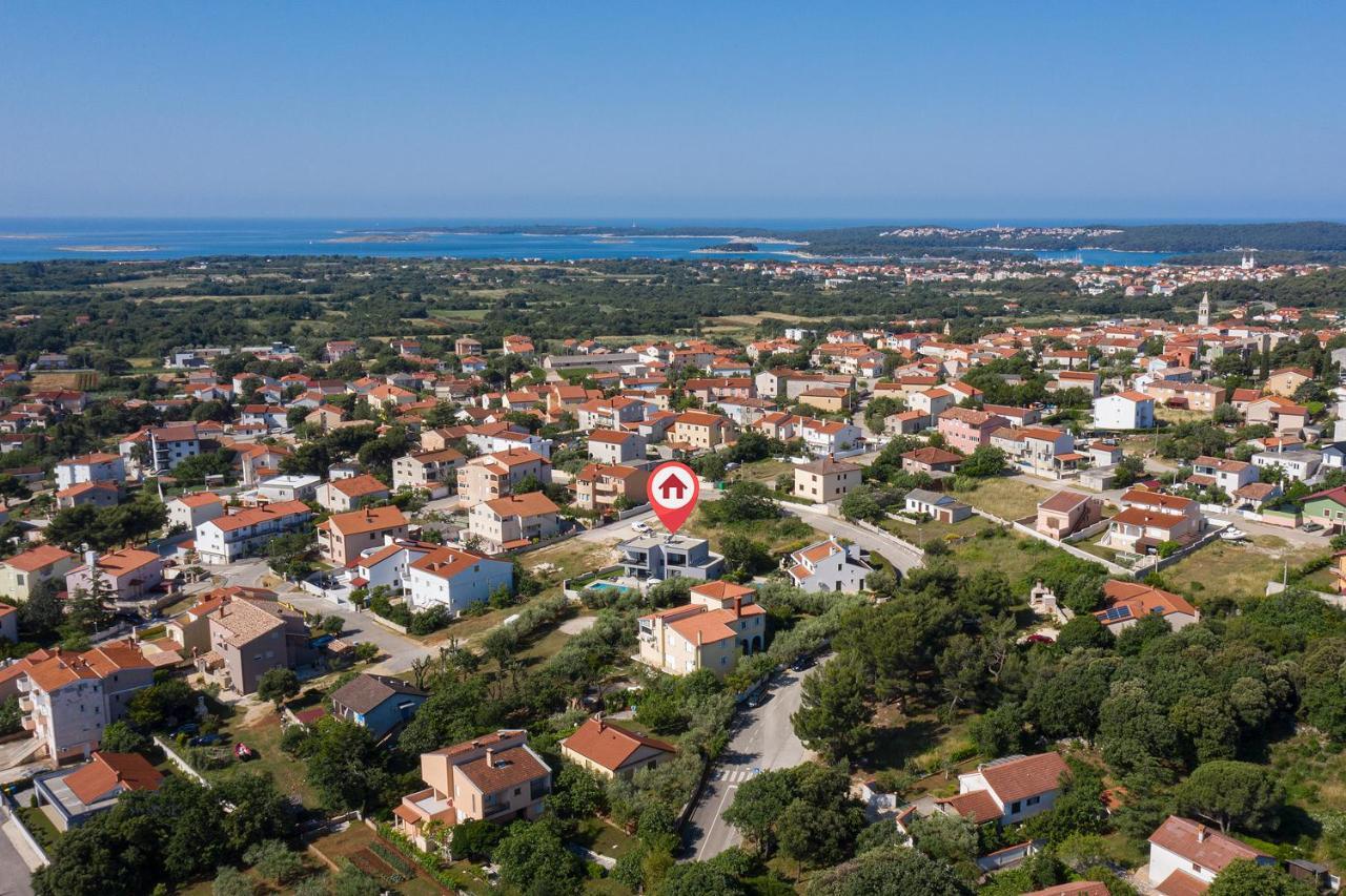 Villa Leola Ližnjan エクステリア 写真